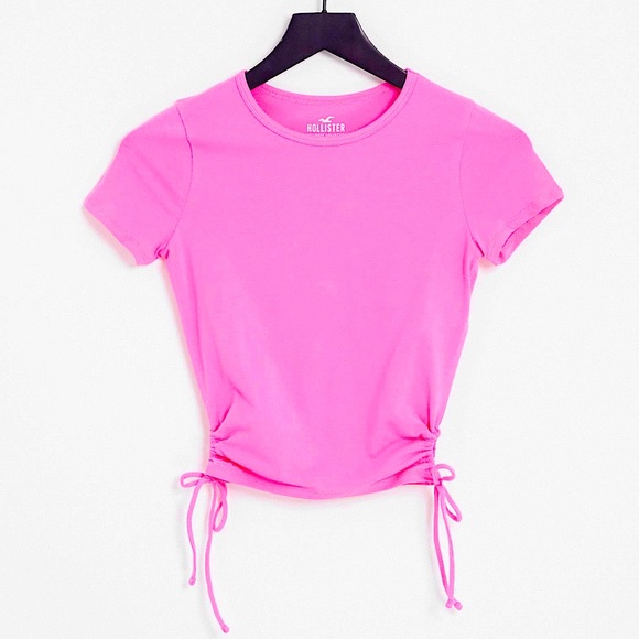 Hollister Side Cinch Baby-Tee - Picture 1 of 13